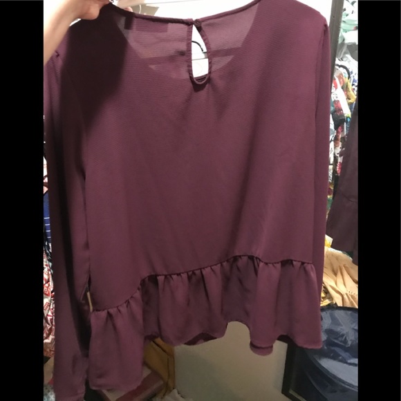 2/15 Apt 9 brown office wear top with key hole . - Picture 5 of 5